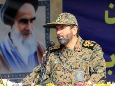 حسن زاده، فرمانده سپاه تهران: با هر گروه مسلحی که ناامنی ایجاد کند، مقابله سخت می‌کنیم/ با توجه به تجربیات، سناریو‌های مختلفی را پیش‌بینی و برای هر حالتی خود را آماده کرده‌ایم / در زمان دفاع مقدس ۱۲ روزه، مجموعه‌ای از گشت‌های اطلاعاتی، عملیاتی و ایست و بازرسی‌ فعال شدند / هم‌اکنون تعداد  گشت‌های بسیج کاهش یافته اما نیرو‌ها کاملاً آماده هستند