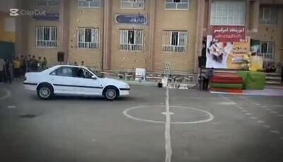  حرکت فوق خطرناک در مدرسه‌ای در قم | انتقاد شدید کاربران فضای مجازی از این حرکت پر خطر + فیلم