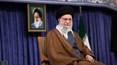 رهبر انقلاب: اصلاً شما چه کاره هستی؟!