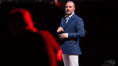  علیرضا قربانی در اپرای حافظ حضور فیزیکی ندارد