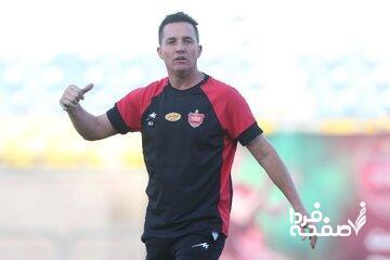 چرا اوسمار با پرسپولیس مذاکره نمی‌کند؟/ سرخ‌پوشان در آب نمک!