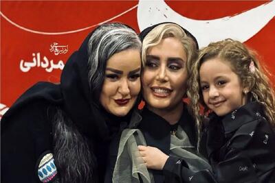  سکانس خندان/اینبار وقتی بازیگر معروف از الناز نظرشو راجب تیپش میپرسه میگه عالیییی