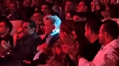  آواز حماسی/ آواز بدون میکروفون روزبه برای اسطوره فوتبال علی دایی با خلیج فارس