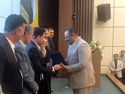  تقدیر از شرکت گچ جنوب فارس-الاهلی در حضور معاون رئیس‌جمهور