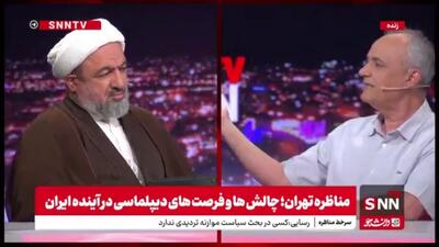  احمد زیدآبادی روزنامه نگار و فعال سیاسی: شما به ما می‌گویید غربگدا ما هم به شما می‌گوییم روسوفیل و چینوفیل