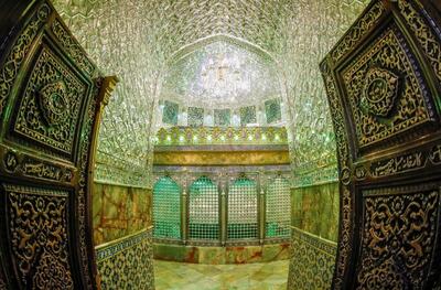 ششمین مراسم غبارروبی ضریح مطهر حضرت صالح(ع) برگزار شد