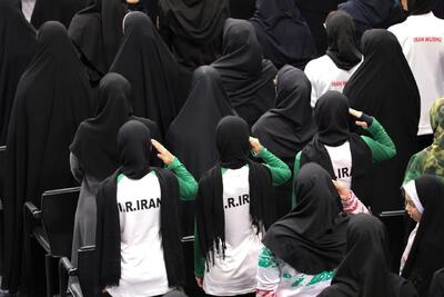 عکس: سلام نظامی ورزشکاران در دیدار امروز با رهبر انقلاب