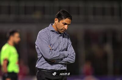 وحید هاشمیان برای دو بازی دیگر روی نیمکت پرسپولیس ابقا شد
