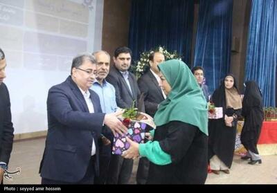 تجلیل از انجمن‌های اولیاء و مربیان برتر استانی بوشهر  تصویر - تسنیم