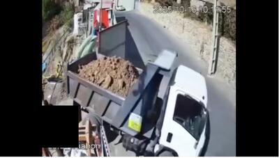  سقوط وحشتناک کامیون در تهران