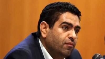 بیگدلی: بانک مرکزی به بهانه کنترل تورم، دسترسی مردم به تسهیلات بانکی را محدود کرده