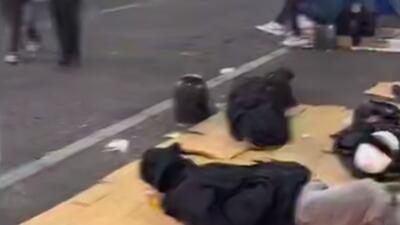  روی تاریک ژاپن که ندیده‌اید؛ بر لبه‌ی تکنولوژی، اما با کارتن‌خوابی در خیابان‌ها..!