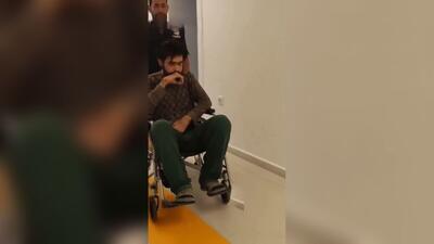 حمام زورکی بعد از سه سال بازی با موبایل (فیلم)
