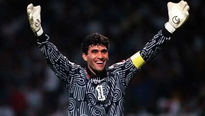  عابدزاده  سبیلو  شد؛ تغییر چهره جذاب عقاب آسیا پس از سال‌ها دوری (+عکس)