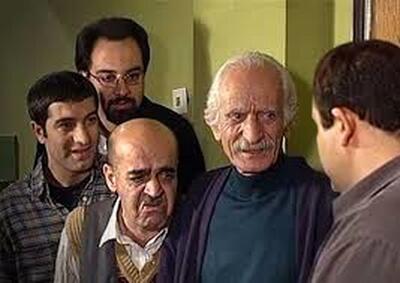  عکس بازیگر زیر آسمان شهر در کنار داریوش اقبالی