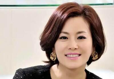  تاریخ وبگردی | چهره کیون می‌ری «مادر تِسو» در مراسم عروسی‌اش در ۱۹سالگی