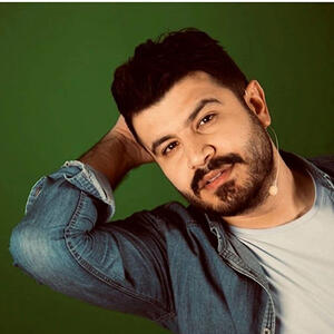  تاریخ وبگردی |پیمان طالبی مجری تلویزیونی در کنار همسرش زیبایش