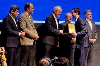  در مراسمی با حضور وزیر اقتصاد؛ گواهی سپرده کالایی گندله چادرملو رونمایی شد