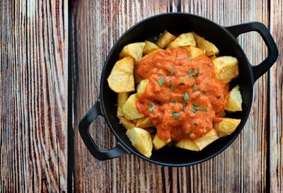  طرز تهیه پاتاتاس براواس؛ پیش غذای اسپانیایی