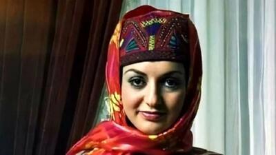 عکسی دیده نشده از گواهینامه رانندگی گوگوش بعد از انقلاب!