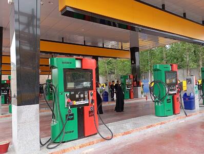  فیلم/ خریداران در دام کلاهبرداری؛ ماجرای مکمل‌های تقلبی در جایگاه‌های سوخت چیست؟