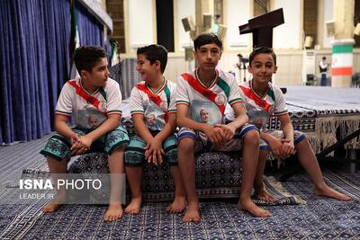  تصاویر: دیدار قهرمانان ورزشی و مدال‌آوران المپیادهای علمی با رهبر انقلاب