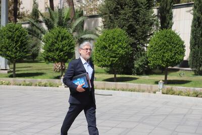 نمی‌گذاریم حضور اساتید و دانشجویان ایرانی در عرصه‌های جهانی با مانع مواجه شود