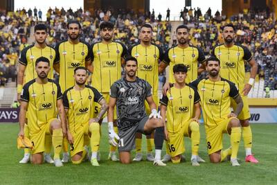تساوی سپاهان و آخال در نیمه نخست؛ استقبال سرد از طلایی‌پوشان