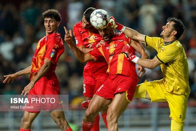  یک کار جذاب در فولاد؛ بازیکنان جوان پا به پای با تجربه‌ها