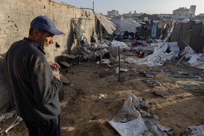  ورود تعداد اندکی کامیون حامل کمک به نوار غزه با پیمان‌شکنی‌های اسرائیل