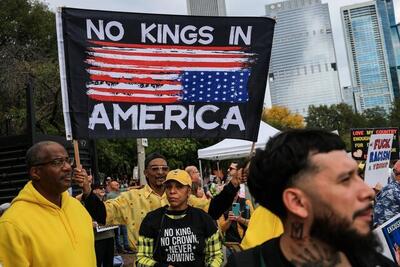  «نه به پادشاه»، ترس مردم آمریکا از مرگ دموکراسی