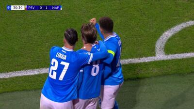  گل اول ناپولی به آیندهوون (اسکات مک‌تامینی)