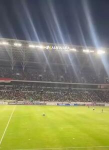  فریاد «لبیک یا حسین» پاسخ تماشاگران عراقی به اهانت هواداران سعودی