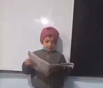  ویدیویی تلخ از تحقیر یک دانش‌آموز افغانستانی توسط معلم در کلاس درس / معلم خاطی اخراج شد!