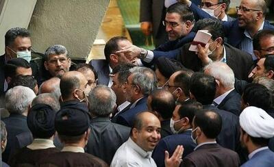 سوپرانقلابی‌ها در مجلس به دنبال سلاح هسته‌ای و اختلال در سیاست خارجی هستند