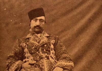  خاطرات ناصرالدین‌شاه: حکیم طولوزن روی دخمه بیستون یادگاری نوشته!