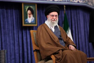  وقتی رهبری یقه ترامپ را رها نکردند | دست ترامپ در برابر آیت الله خامنه‌ای رو است | آنجا که ترامپ احساس ناکامی و شکست روانی کرد - کلبه سرگرمی | Kolbehsargarmi