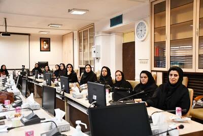 ماماها و روان‌شناسان مراکز «نجات فرزندان سقط» در لرستان تجلیل شدند