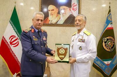 رئیس دانشگاه دفاع ملی عراق در ستاد فرماندهی کل ارتش ایران حاضر شد