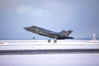  پرواز اضطراری جنگنده‌های اف-۳۵ نروژ