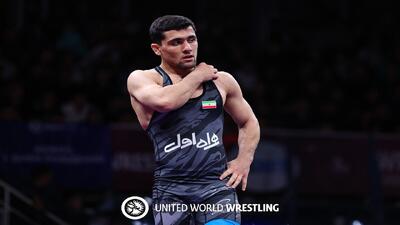 کشتی فرنگی امید‌های جهان؛ محمدی حریف اوکراینی را شکست داد