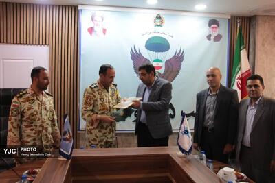  تیپ ۵۵ هوابرد نیروی زمینی ارتش و دانشگاه آزاد اسلامی فارس منعقد شد