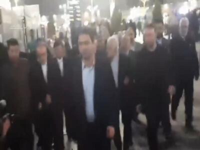  فیلم/ عراقچی به زیارت امام رضا(ع) رفت