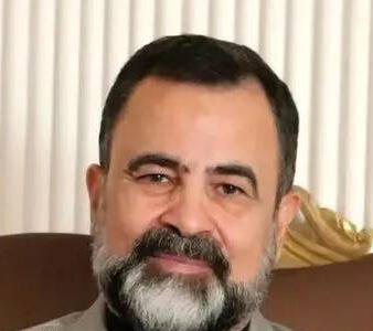 فاصلۀ طبقاتی و حواشی آن