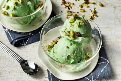  طرز تهیه بستنی پسته‌ ای خانگی