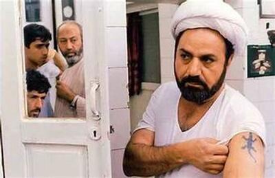  بهار۱۳۸۳، اکران فیلم‌ مارمولک در تهران