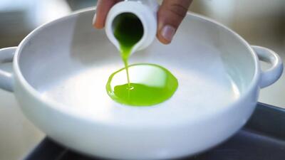  طرز تهیه روغن جعفری سبز، بسیار سالم و مقوی !