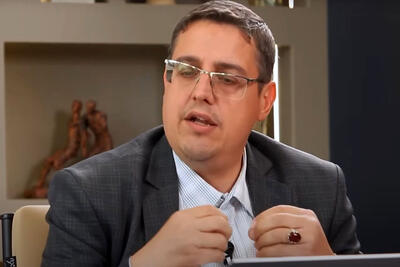  یک ادعای جدید درباره مهسا امینی/ اقبالی: پوشش او وقت دستگیری با پوششی که در عکس‌ها دارد، فرق داشت!
