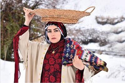  عکس/ ژست گنگ بازیگر زیبای نون خ با تیپ پاییزی | اقتصاد24