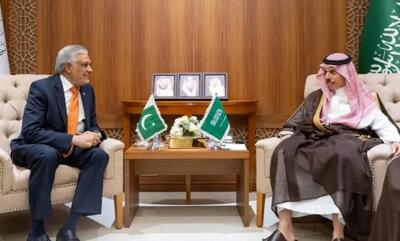  گفت‌وگوی تلفنی وزرای خارجه عربستان و پاکستان